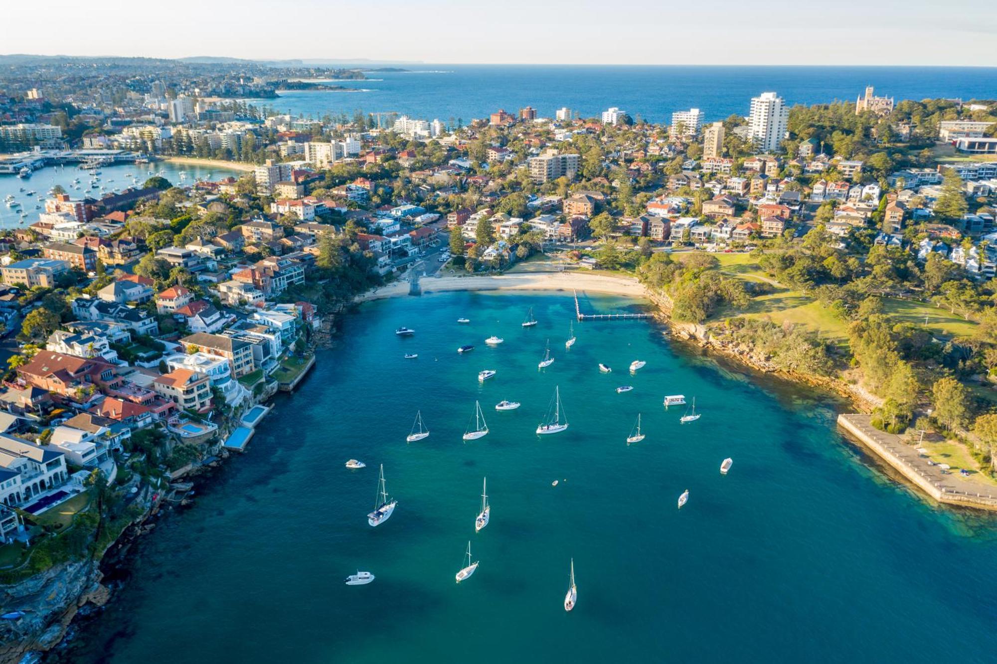 Light And Bright, Little Manly Aircon Ground Floor Apartment Sydney